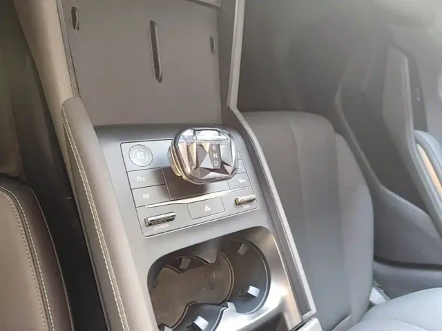 BYD Qin L — Фото автомобиля 13