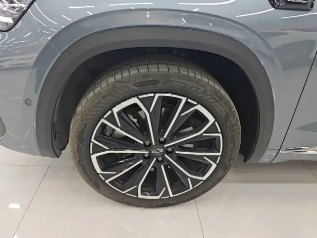 Geely Xingyue L — Фото автомобиля 22