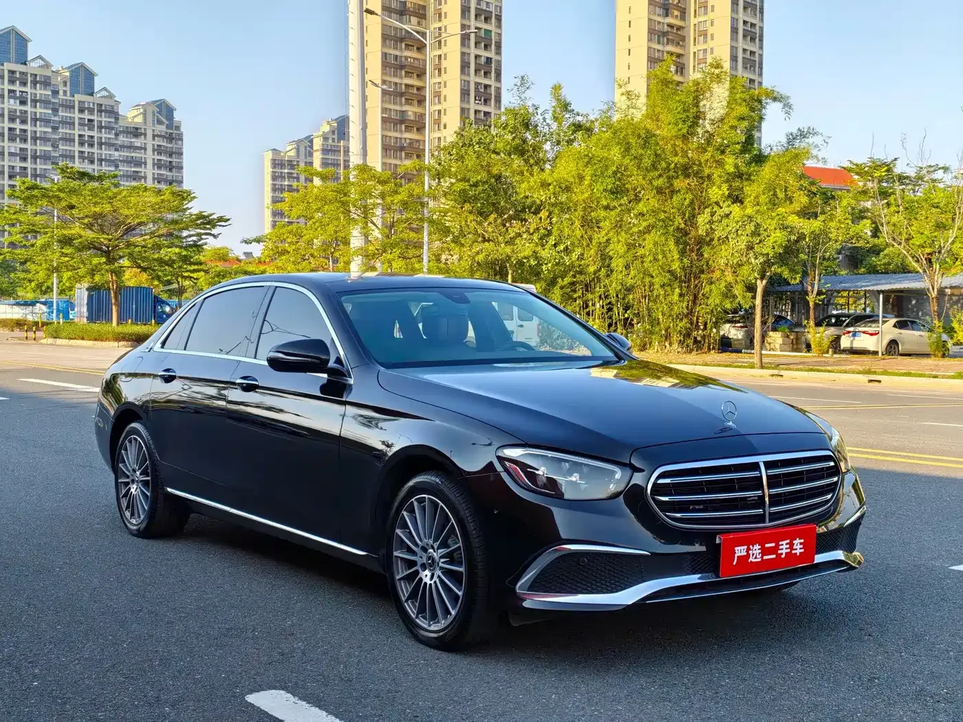 Mercedes-Benz Mercedes-Benz E-Class 2022 Model Facelift II E 260 L — Фото автомобиля 2