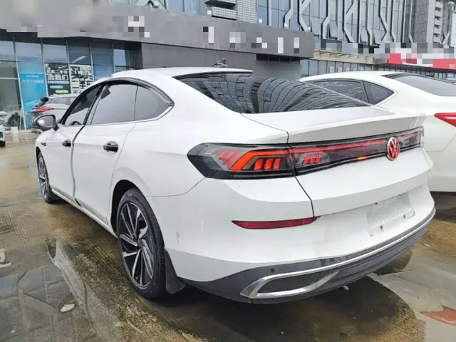 Volkswagen Lamando — Фото автомобиля 4