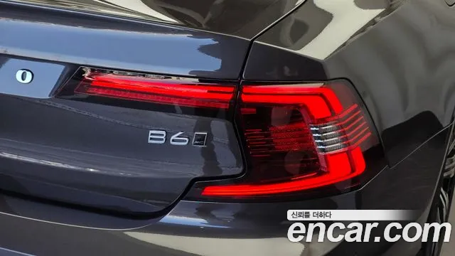 Volvo S90 — Фото автомобиля 8