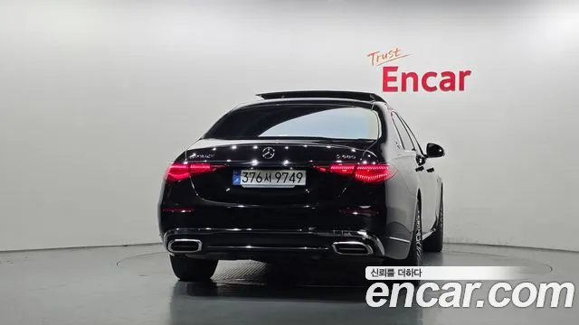 Mercedes-Benz S-Class — Фото автомобиля 4