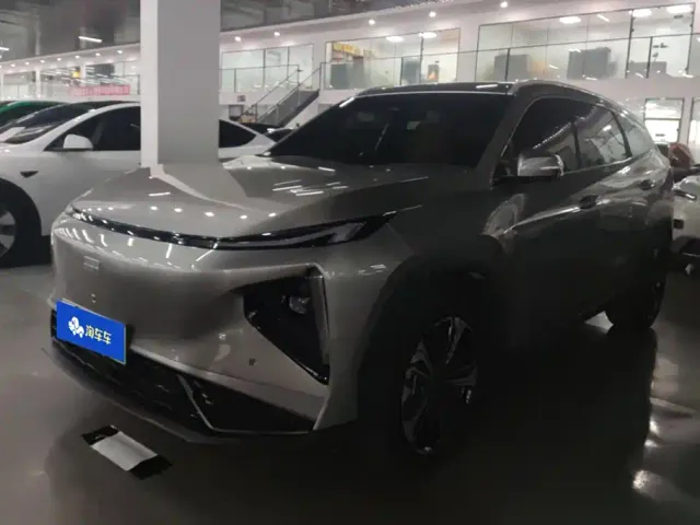 Фотография автомобиля — Geely Galaxy L7