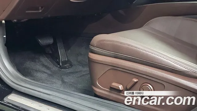 Hyundai Grandeur GN7 — Фото автомобиля 20