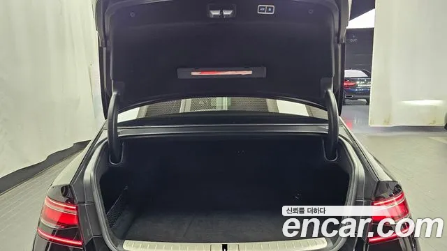 Genesis G90 Бензин 3.5 турбо AWD — Фото автомобиля 15