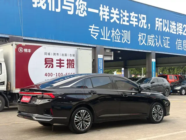 Dongfeng Yixuan MAX — Фото автомобиля 6