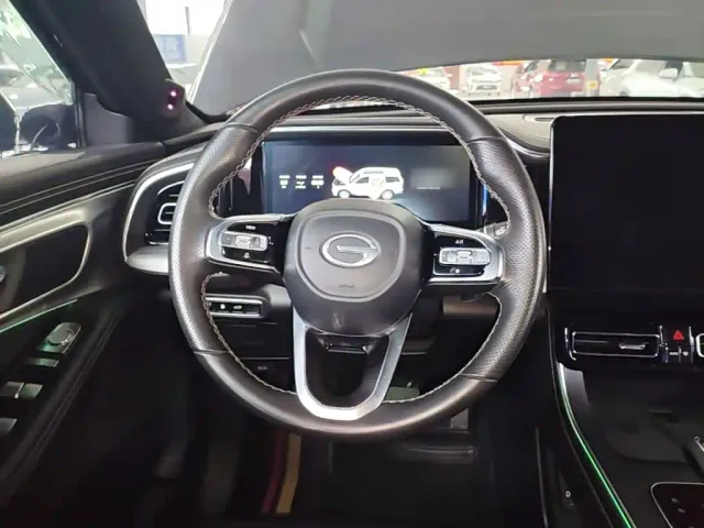 GAC Trumpchi GS8 — Фото автомобиля 10