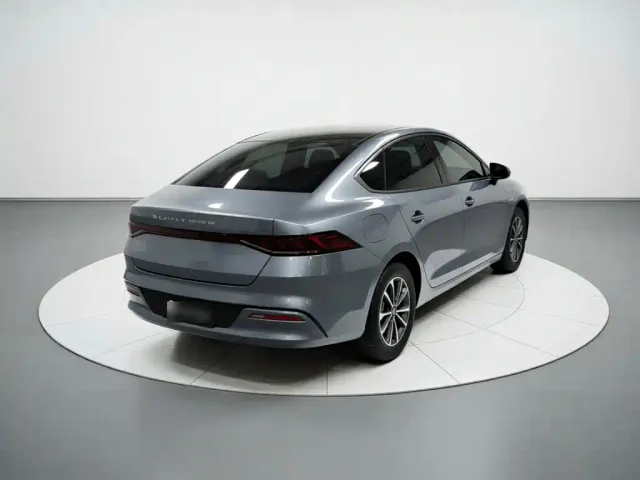 BYD Qin PLUS — Фото автомобиля 6