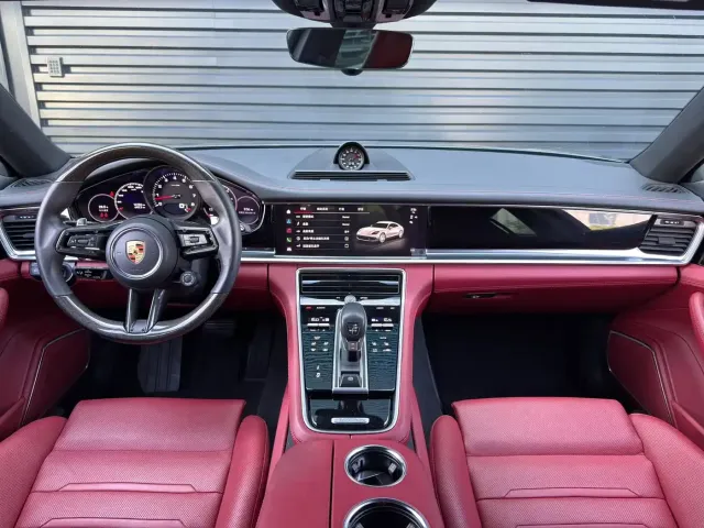 Porsche Panamera — Фото автомобиля 11