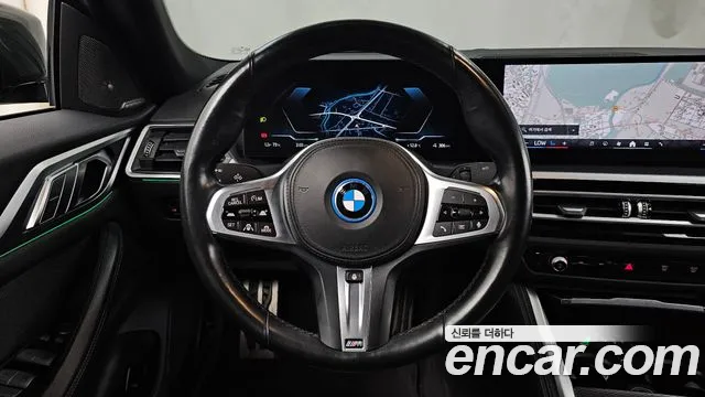 BMW i4 — Фото автомобиля 19
