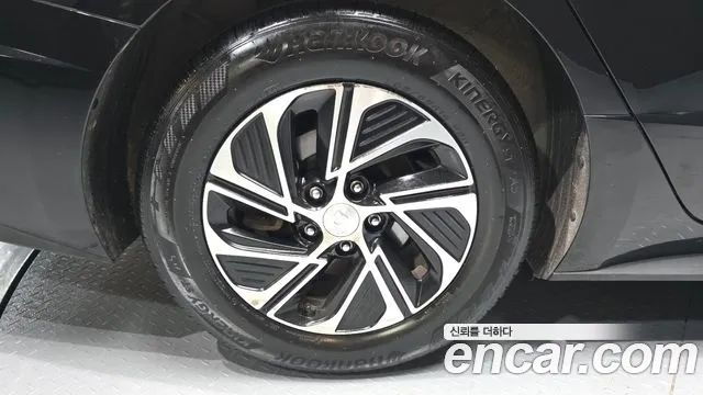 Hyundai Sonata Modern — Фото автомобиля 5