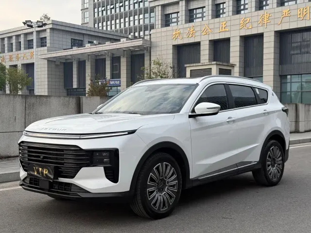 Jetour X70 Plus — Фото автомобиля 2