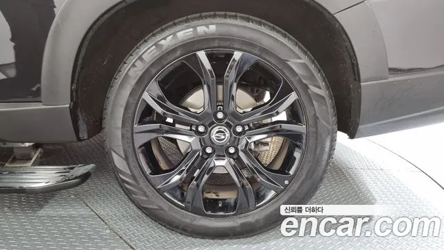 KG_Mobility_Ssangyong Rexton — Фото автомобиля 5