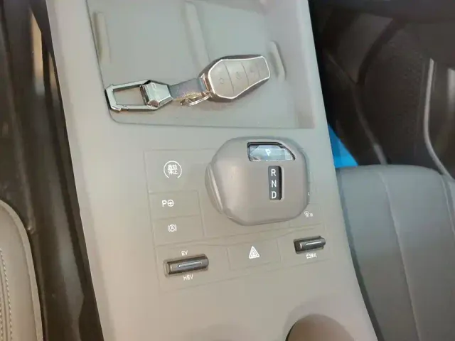 BYD Qin PLUS — Фото автомобиля 16