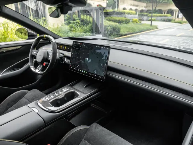 Xiaomi Auto Xiaomi SU7 Ultra 2025 Model Ultra — Фото автомобиля 15