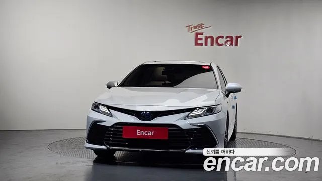 Toyota Camry — Фото автомобиля 3