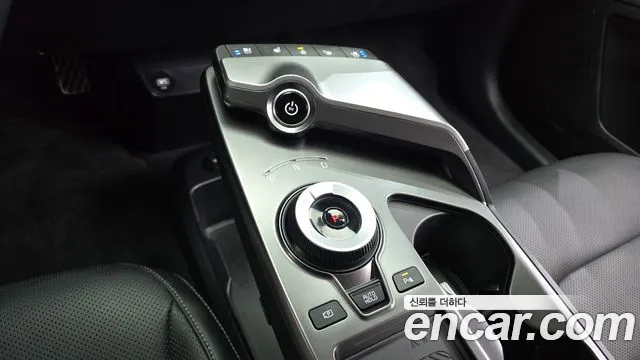 Kia EV6 — Фото автомобиля 9