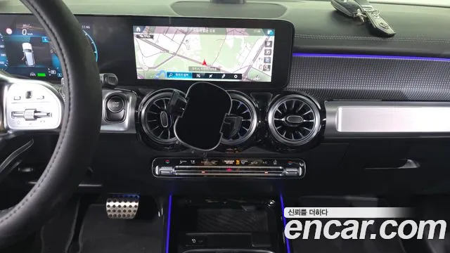 Mercedes-Benz EQB — Фото автомобиля 14