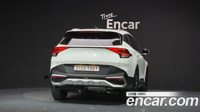 Kia Sportage Sportage 5-е поколение Дизель 2.0 2WD — Фото автомобиля 4