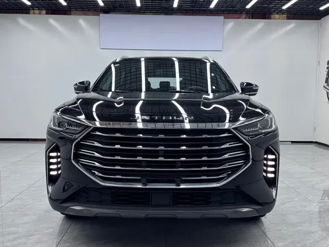 Jetour X70 Plus — Фото автомобиля 2