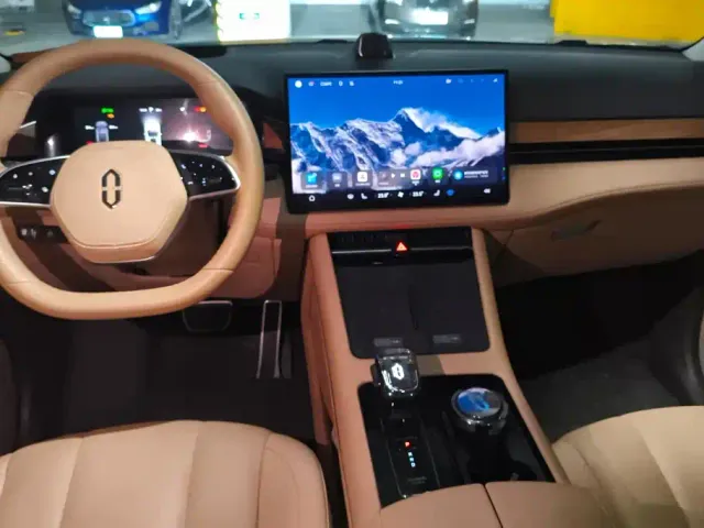 Aito M7 — Фото автомобиля 12