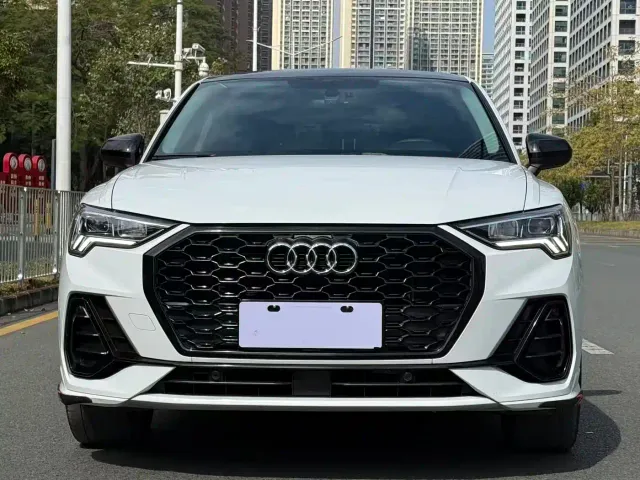 Audi Q3 Sportback — Фото автомобиля 2