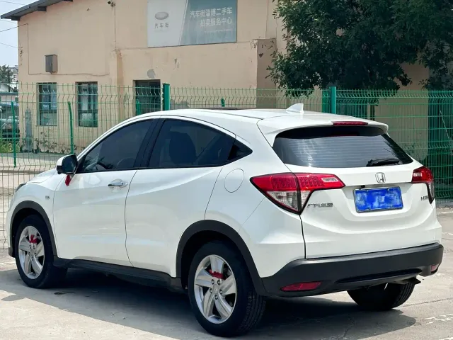 Honda Vezel — Фото автомобиля 9