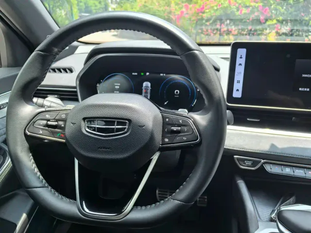 Geely Xingrui — Фото автомобиля 14