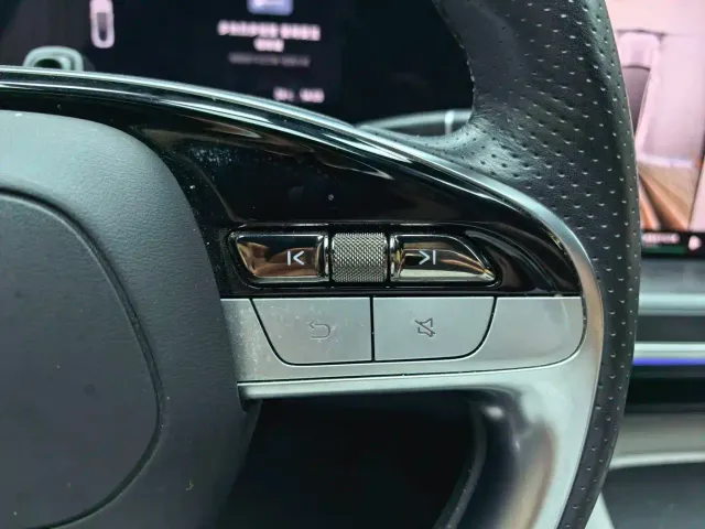 Xpeng P7 — Фото автомобиля 13