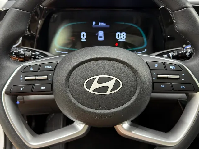 Hyundai Elantra — Фото автомобиля 15