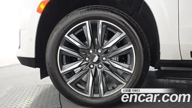 Cadillac Escalade Escalade 5 поколение — Фото автомобиля 4