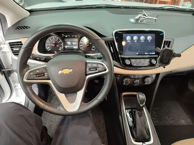 Chevrolet Monza — Фото автомобиля 9