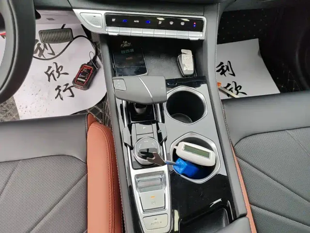 Changan Eado — Фото автомобиля 13