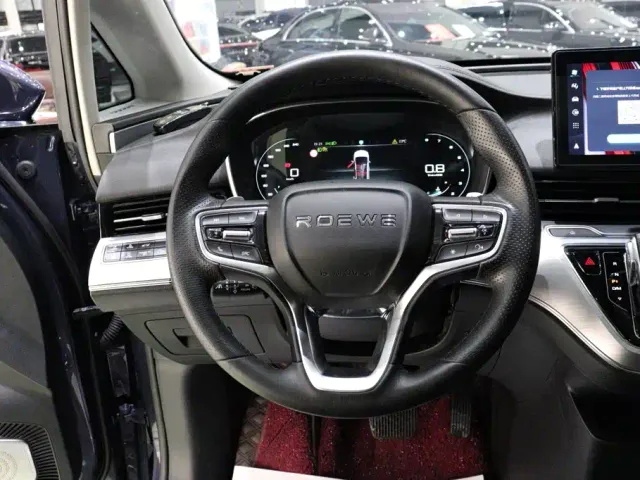 Roewe iMAX8 — Фото автомобиля 14