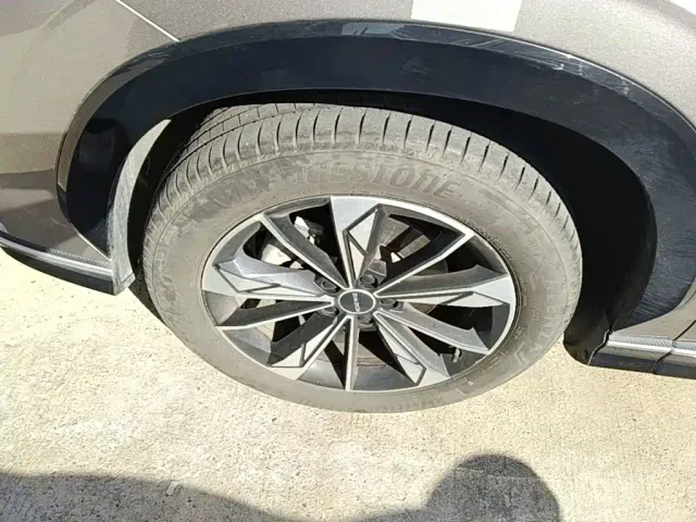 Roewe RX5 — Фото автомобиля 22