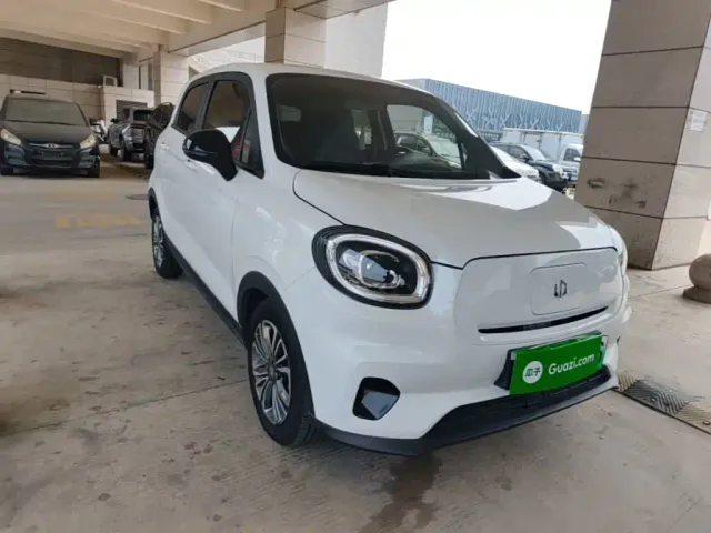 Leapmotor T03 — Фото автомобиля 3