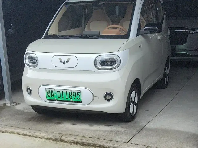 Фотография автомобиля — Wuling Hongguang Mini EV