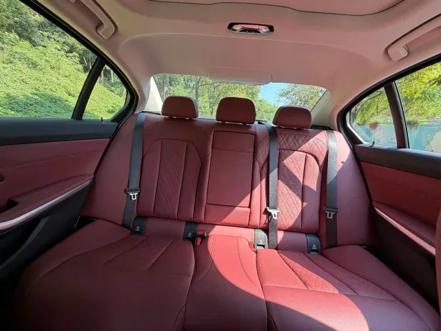 BMW i3 — Фото автомобиля 14