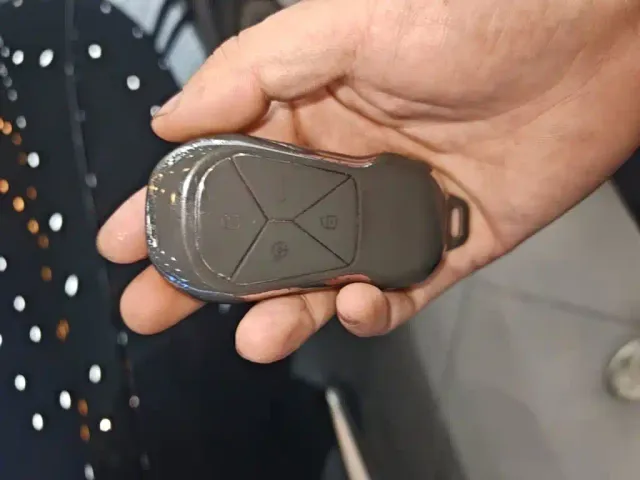 Xpeng P7 — Фото автомобиля 8