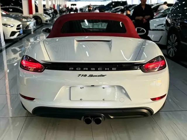 Porsche 718 — Фото автомобиля 6