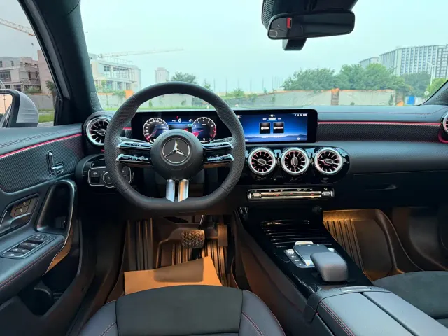 Mercedes-Benz A-Class — Фото автомобиля 8