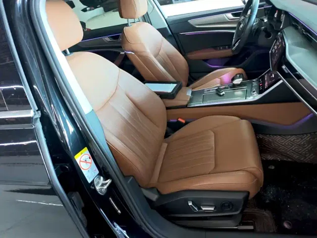 Audi A6L — Фото автомобиля 24