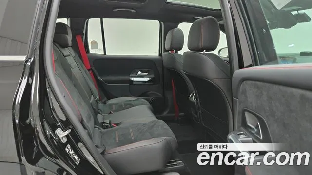 Mercedes-Benz GLB-Class — Фото автомобиля 10