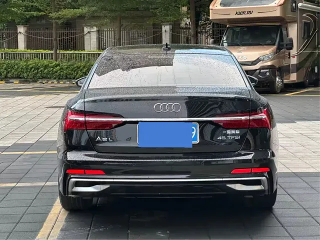 Audi A6L — Фото автомобиля 3