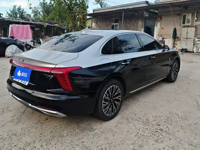 Hongqi H5 — Фото автомобиля 3