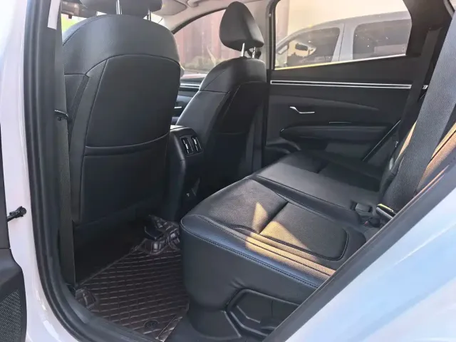 Hyundai Hyundai Tucson 2022 Tucson L 2.0L Hybrid Premium Edition — Фото автомобиля 5