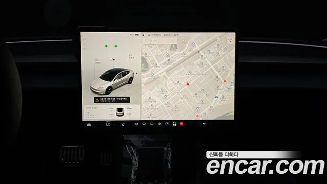 Tesla Model 3 — Фото автомобиля 19