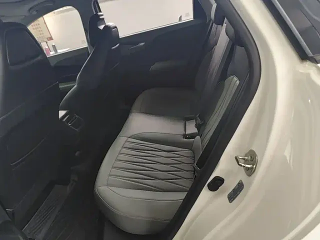 Changan Lamore — Фото автомобиля 12