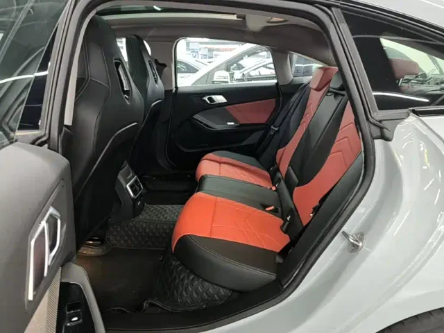 BMW 2 Series — Фото автомобиля 12
