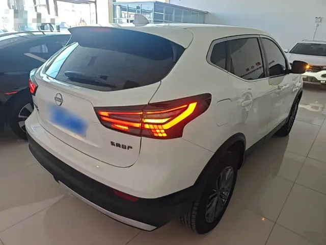 Nissan Qashqai — Фото автомобиля 6